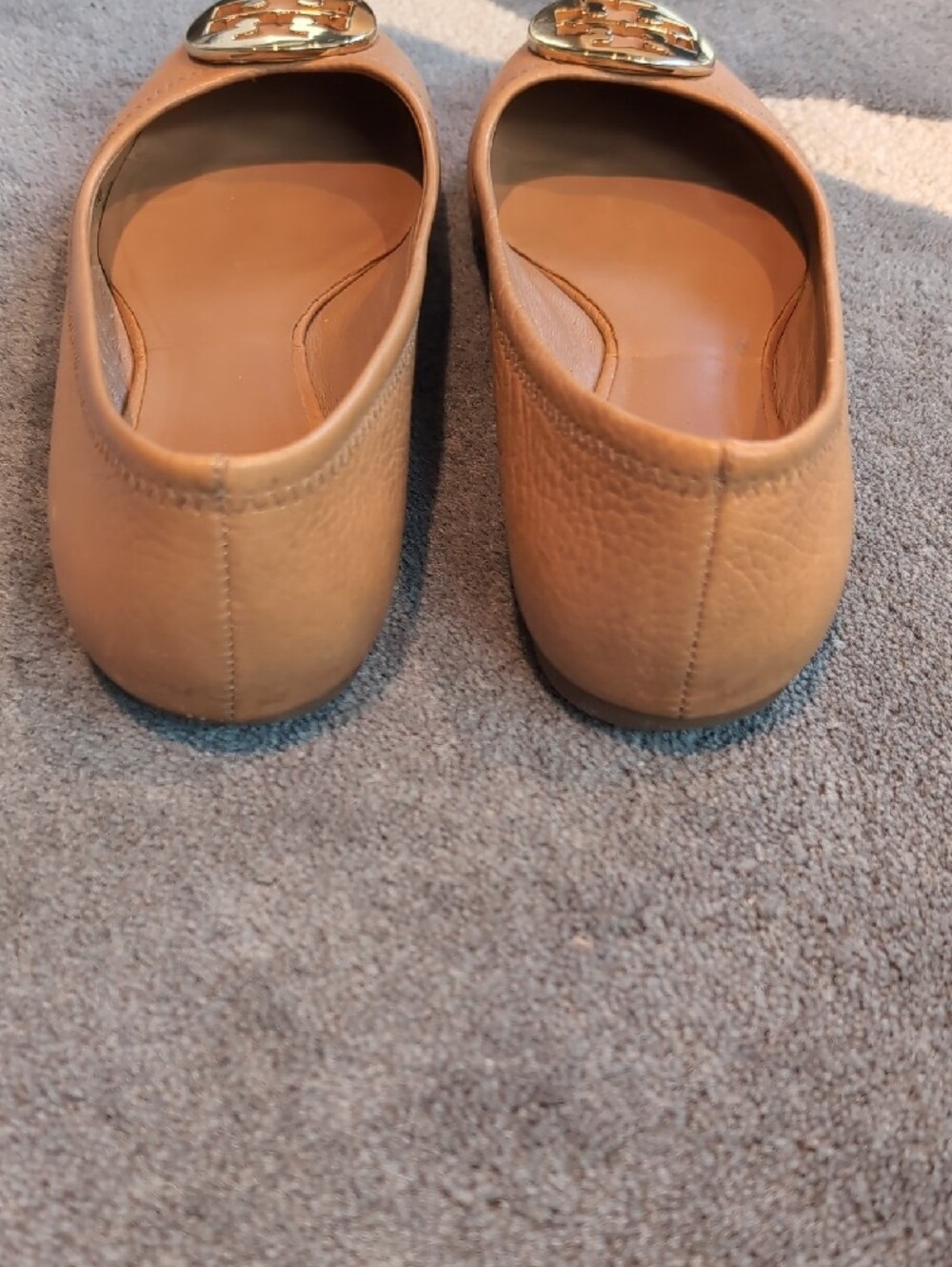 Tory Burch Tan Leather Logo Ballet Flats - Picture 4 of 6